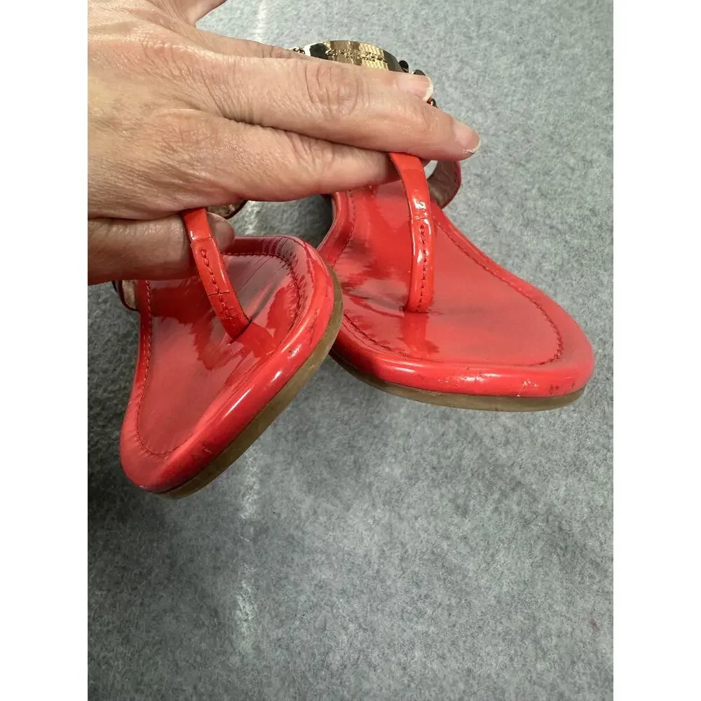 Coach Patent Leather T-Strap Flat Sandals Gold Chain Plaque Size 6B